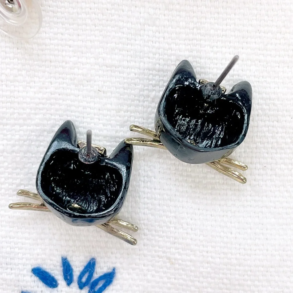 Betsey Johnson Black Cat pierced stud Earrings